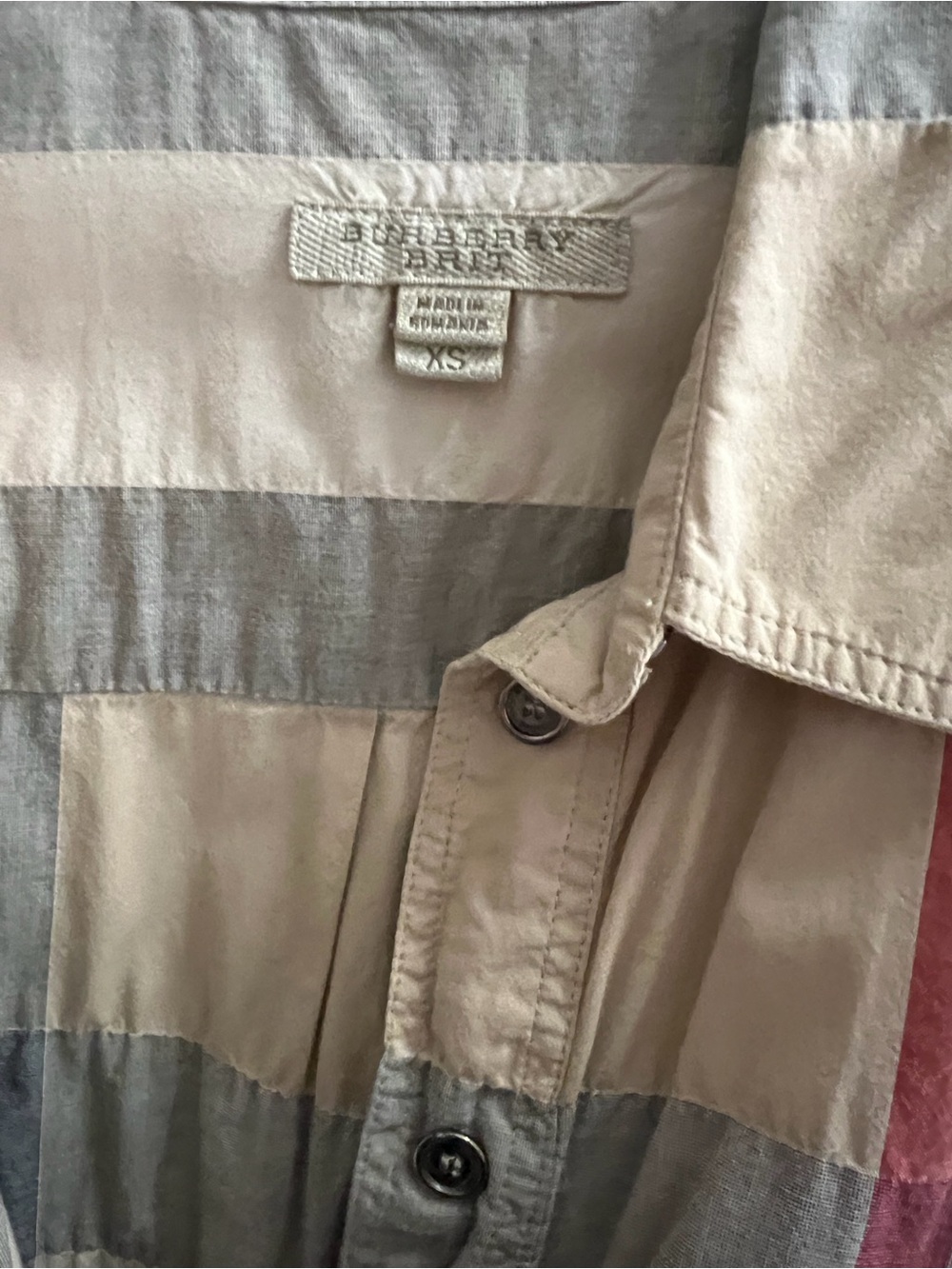 Burberry Beige Plaid Button-Front Jean Jacket with Red and Gray Accents - Picture 7 of 8
